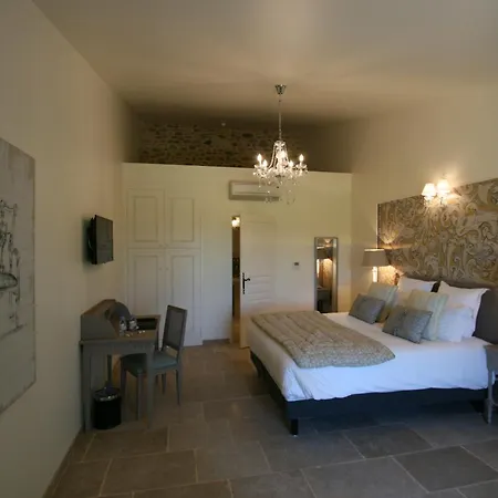 Chateau Les Oliviers De Salettes