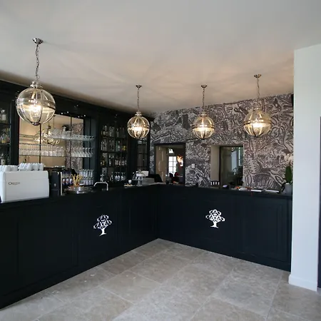 Hotel Chateau Les Oliviers De Salettes Charols