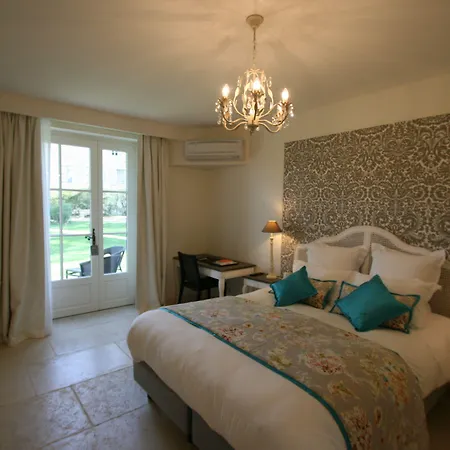Hotel Chateau Les Oliviers De Salettes 5*