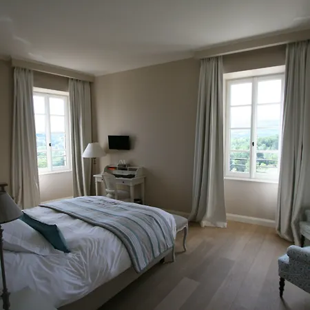 Chateau Les Oliviers De Salettes 5* Charols