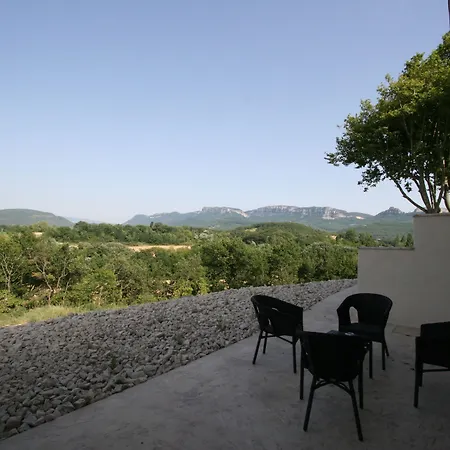 Chateau Les Oliviers De Salettes Charols