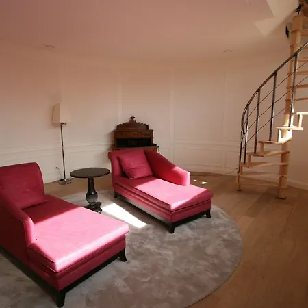 Chateau Les Oliviers De Salettes 5* Charols