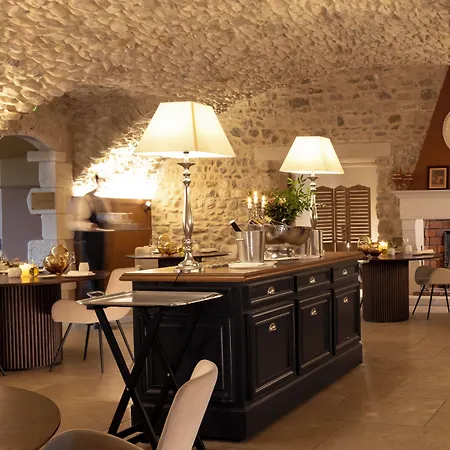 Chateau Les Oliviers De Salettes Charols