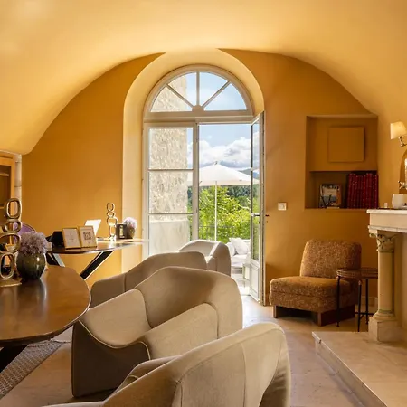 Chateau Les Oliviers De Salettes Hotel Charols