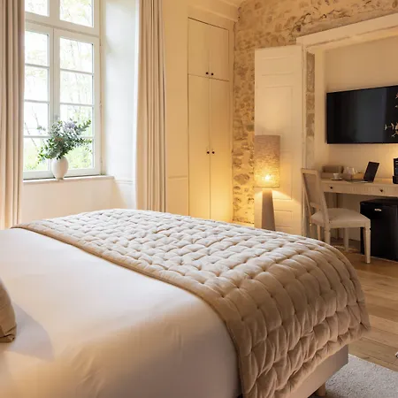 Hotel Chateau Les Oliviers De Salettes 5*